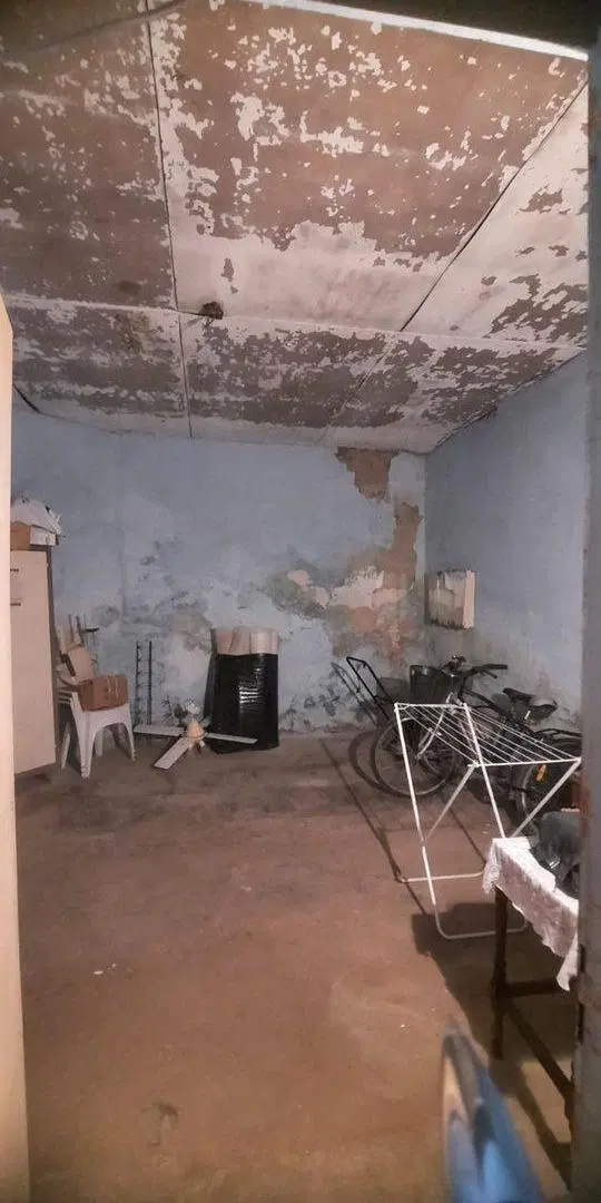 Venta casa a refaccionar sobre esquina 5