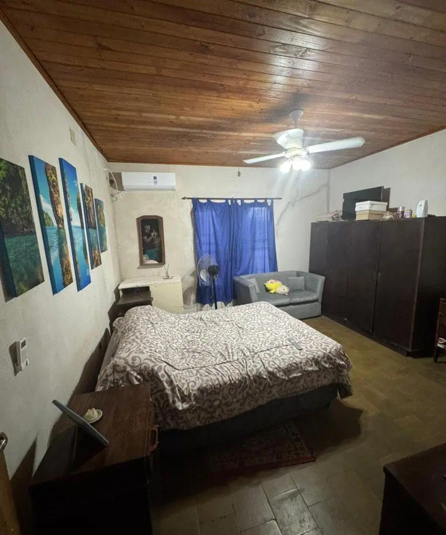 VENTA CASA TRES DORMITORIOS - BARRIO CENTRO 5
