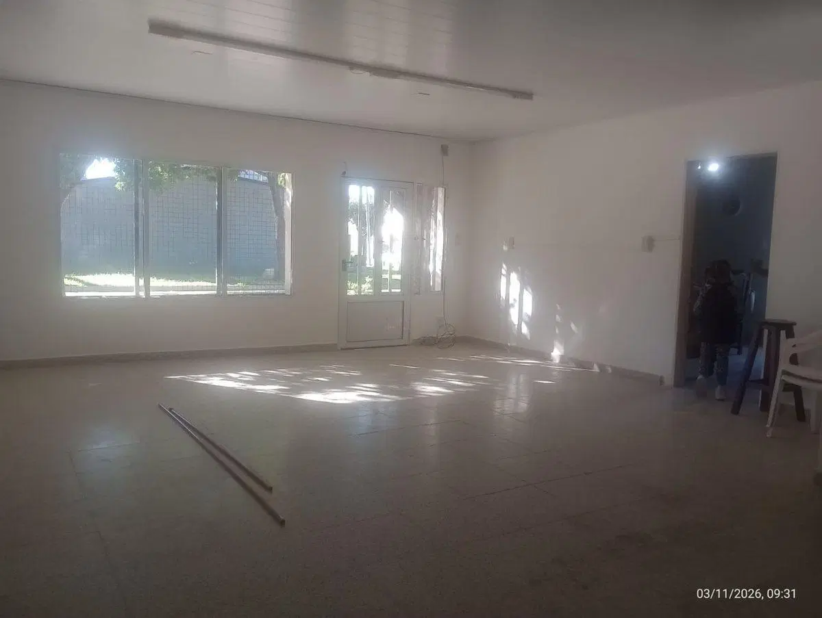 ALQUILER LOCAL COMERCIAL BARRIO NORTE 5