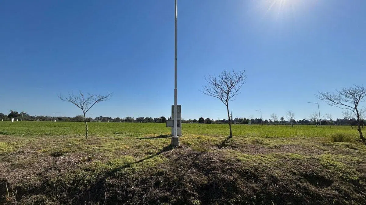 VENTA LOTE en esquina sobre Av Argentina 3