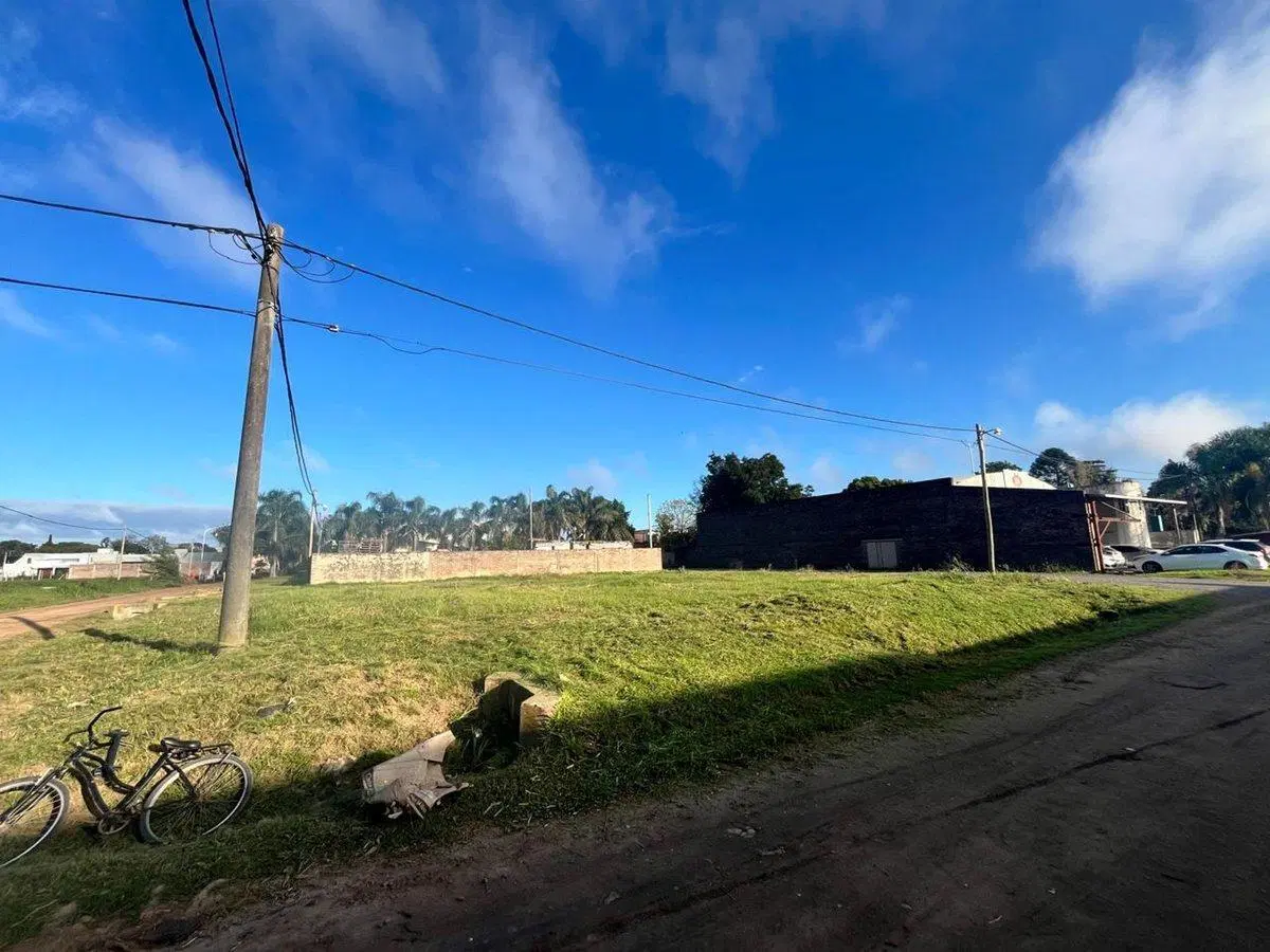 VENTA TERRENO ZONA PARQUE 2
