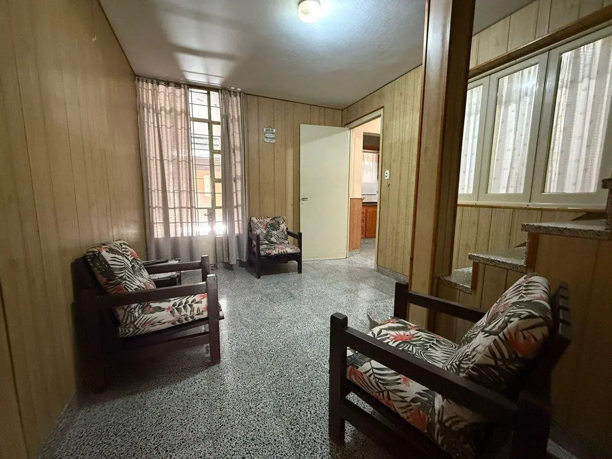 VENTA CASA TRES DORM A 300 MTS PLAZA SAN MARTIN 5