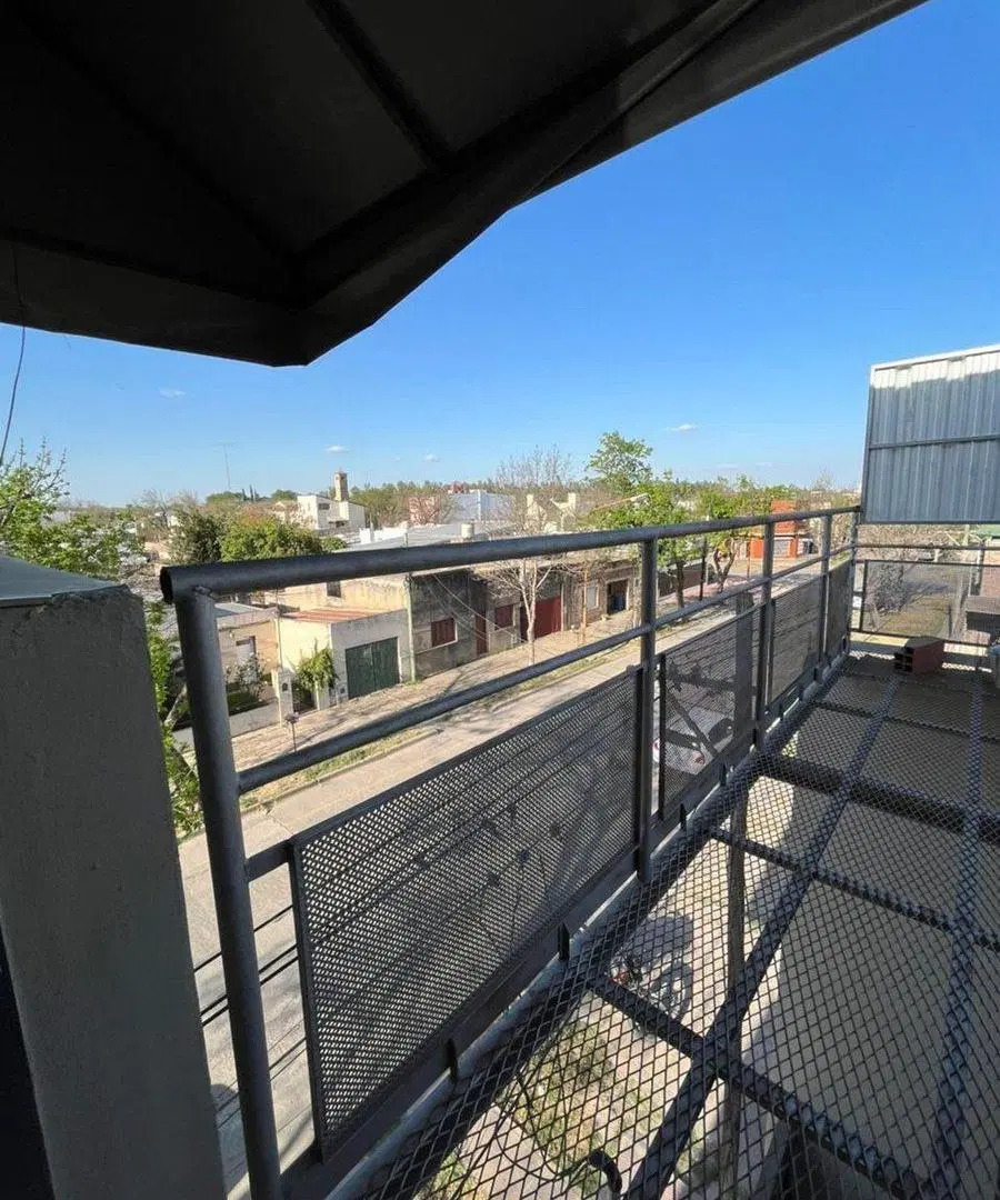 VENTA DE DEPARTAMENTO CON DOBLE BALCON 1 DORMITORI 3