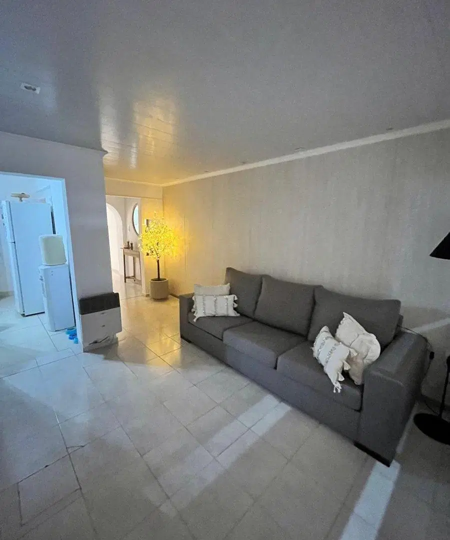 VENTA CASA EN PH -ZONA CÉNTRICA 2