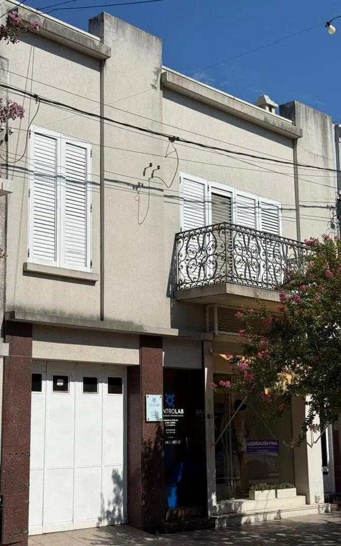 Venta PH Planta Alta - Zona microcentro 5