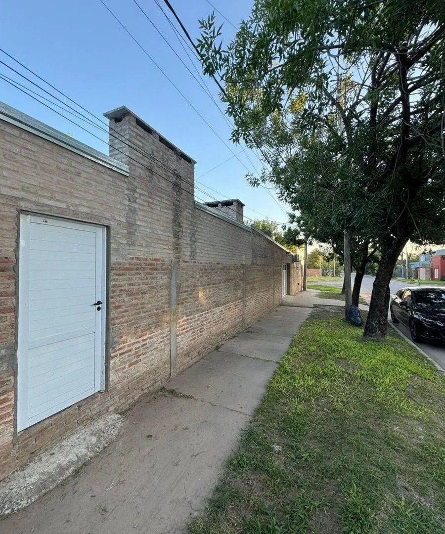 VENTA CASA DOS DORMITORIOS -  BARRIO NORTE 2