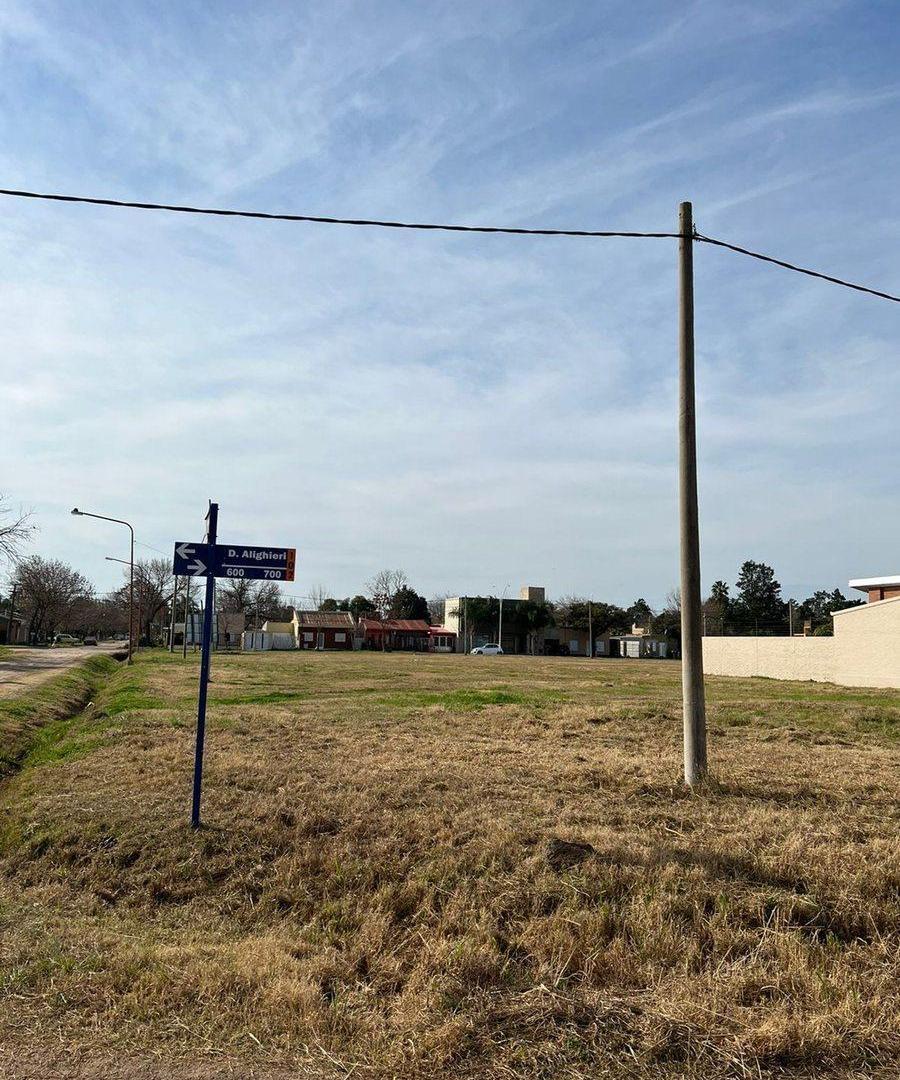 VENTA TERRENO RESIDENCIAL SOLARES DEL ESTE