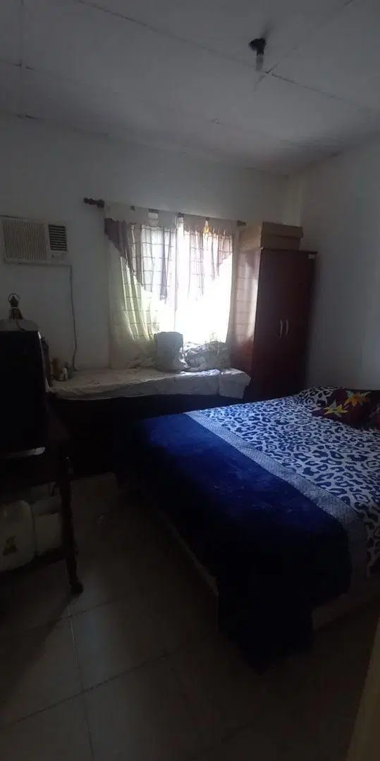 VENTA CASA 3 DORMITORIOS y AMPLIO PATIO VERDE 2