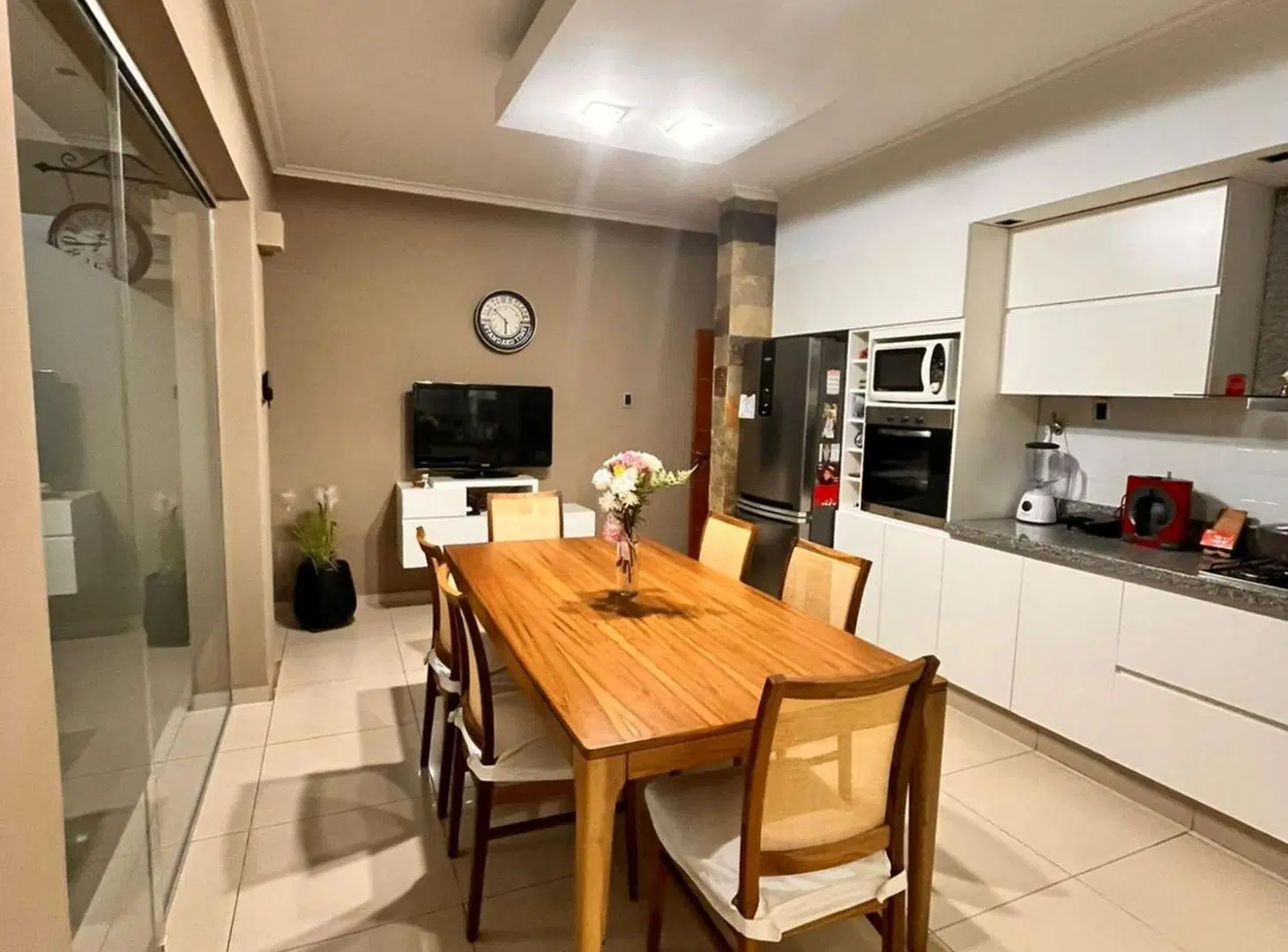 VENTA CASA DE CATEGORIA ZONA PARQUE 4