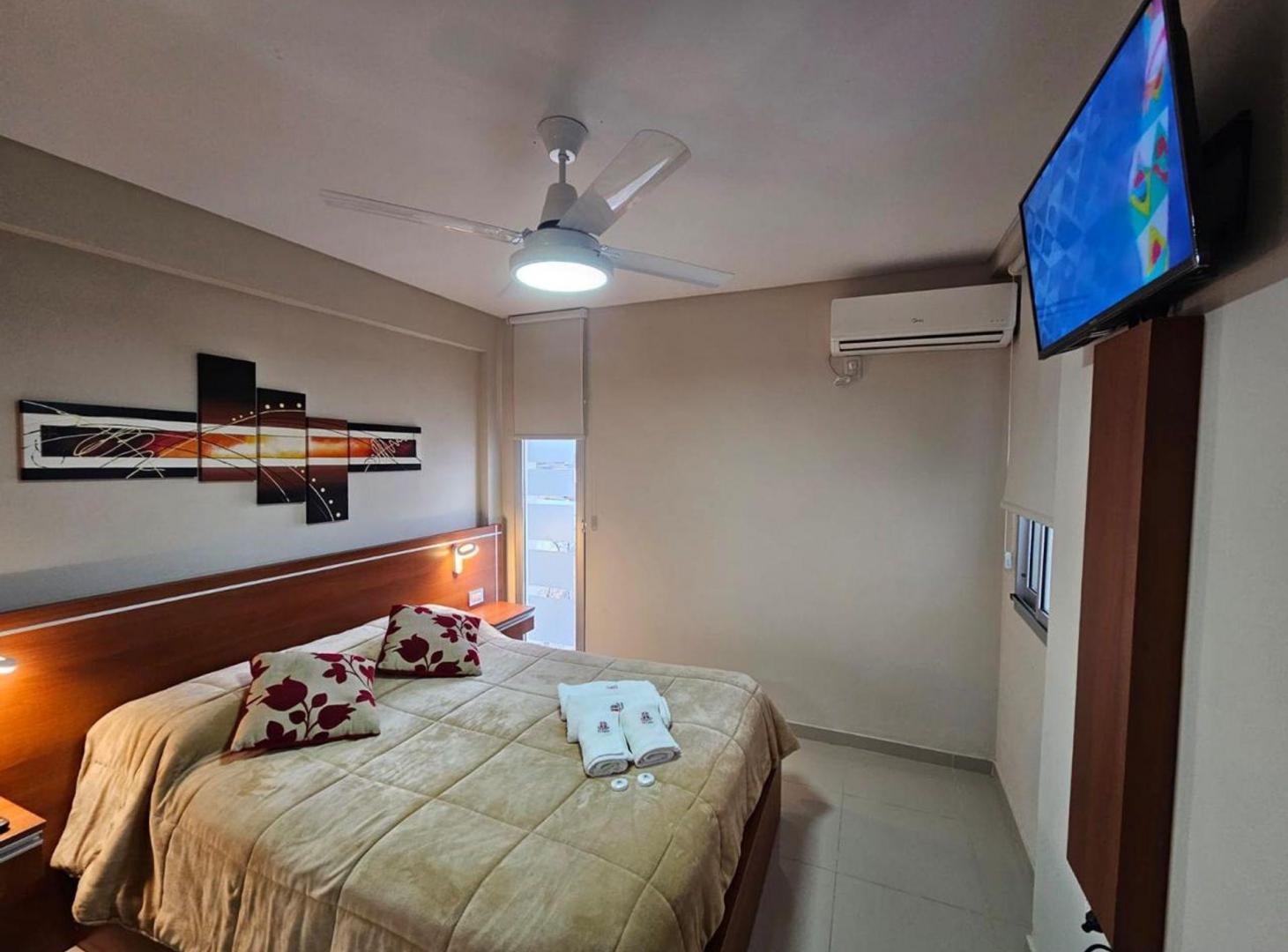 Foto de VENTA DEPARTAMENTO CENTRICO - FRENTE, imagen 3