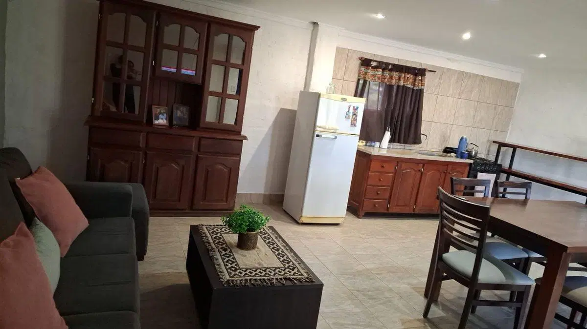 VENTA CASA 2 DORMITORIOS - Grutly 4