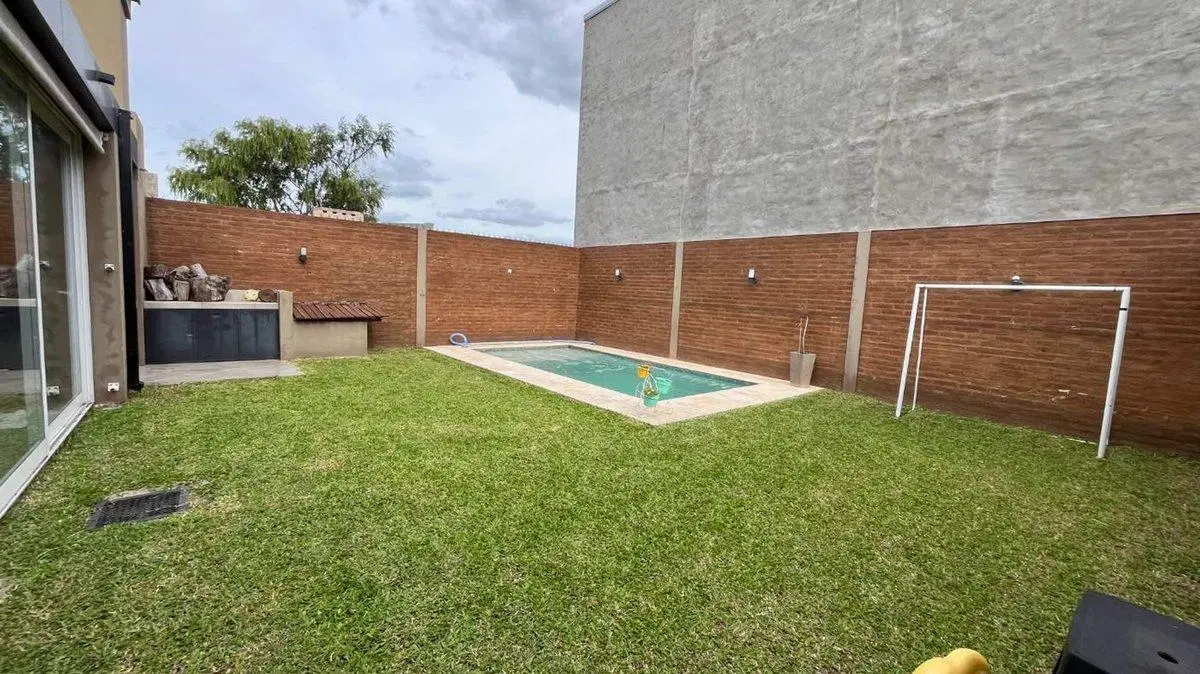 Venta Casa de 3 Dormitorios - Pujato Norte 3