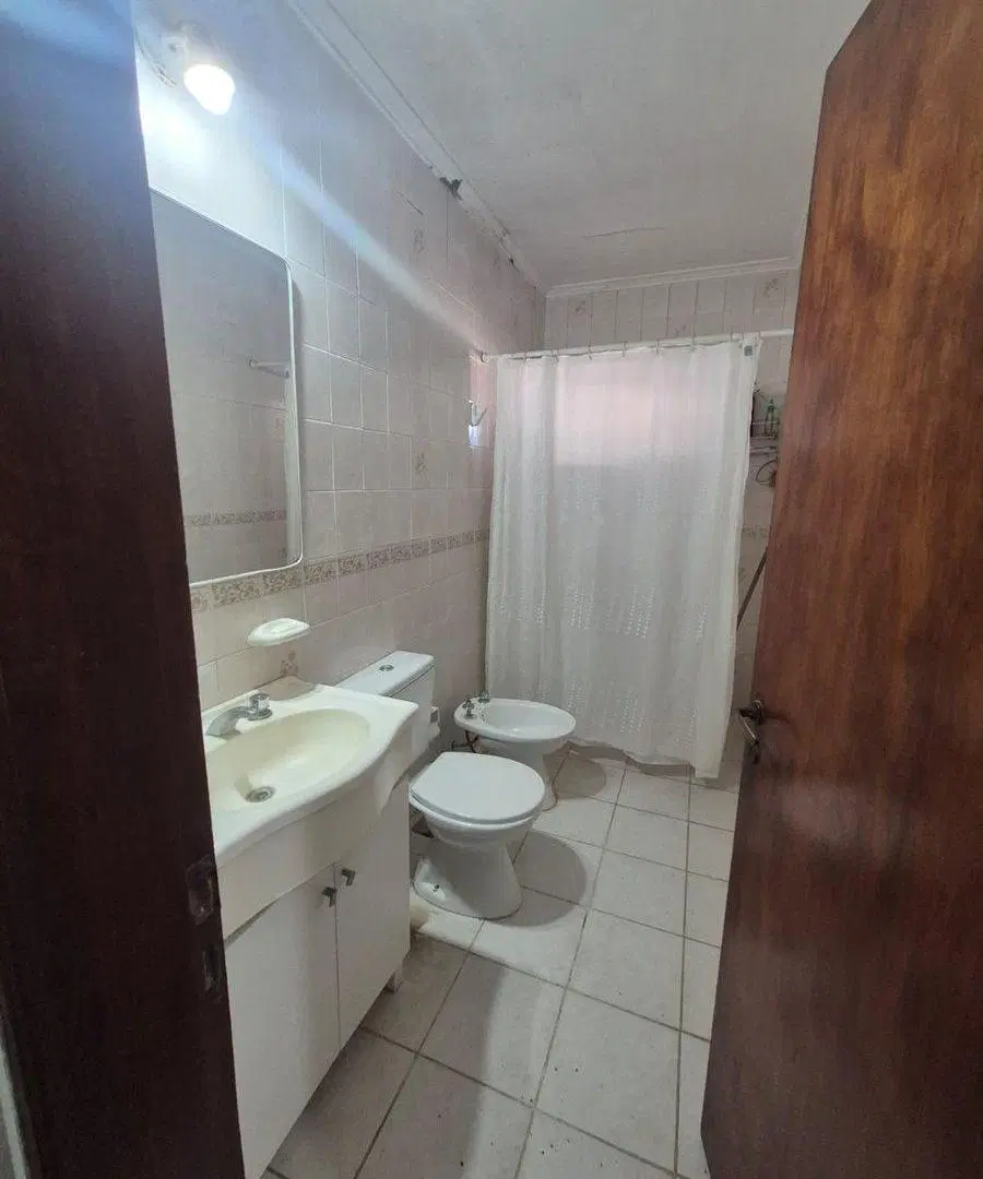 VENTA CASA ZONA ESTE BARRIO RESIDENCIAL 4