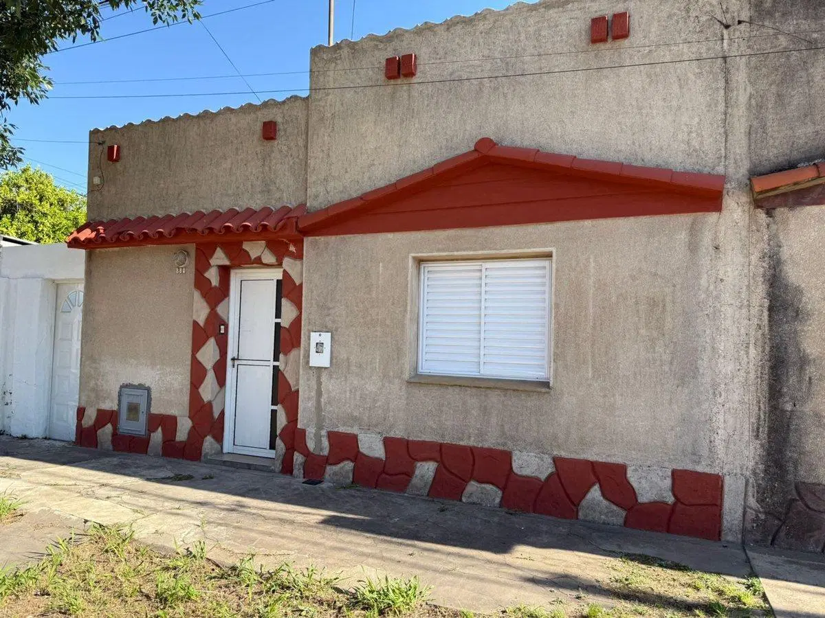 VENTA CASA 2 DORMITORIOS ZONA CENTRO 5