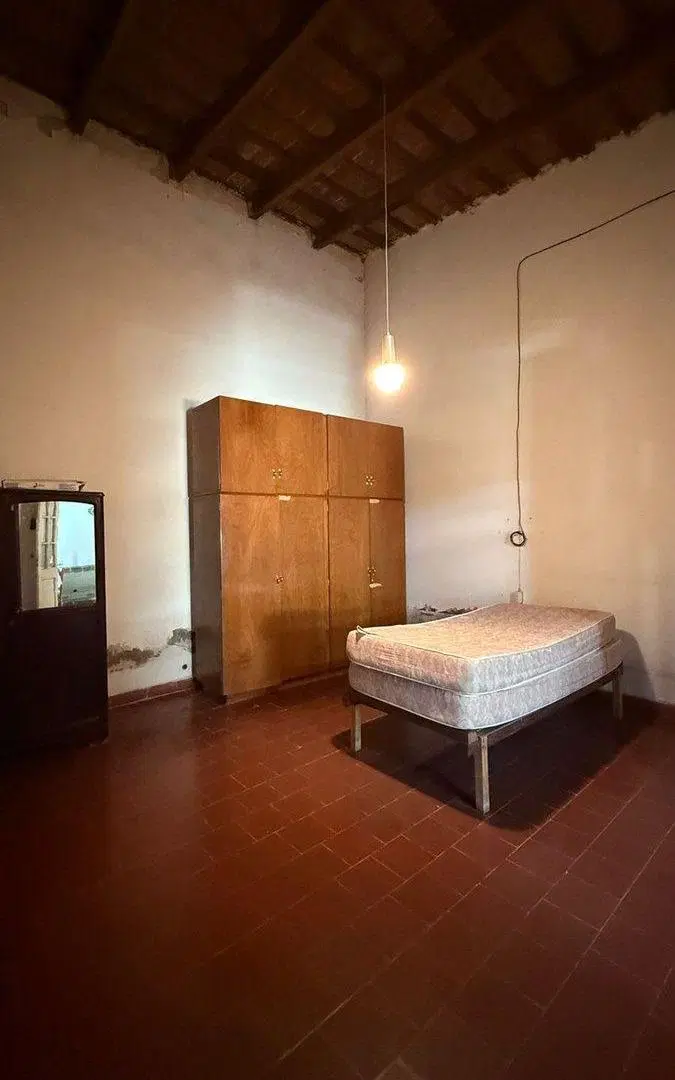 Venta de casa centrica con amplio terreno 3