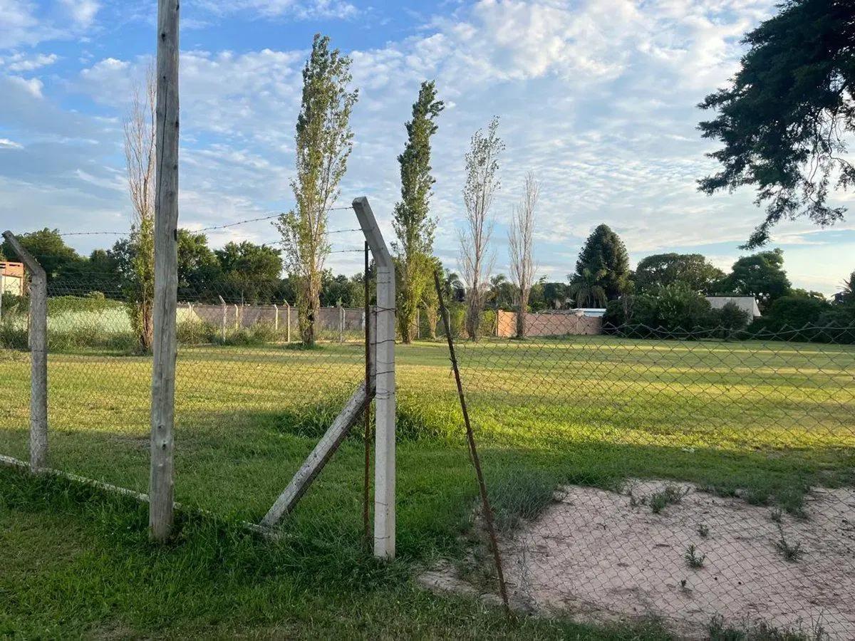 VENTA LOTE GRAN DIMENSION EN ZONA ESTE 3