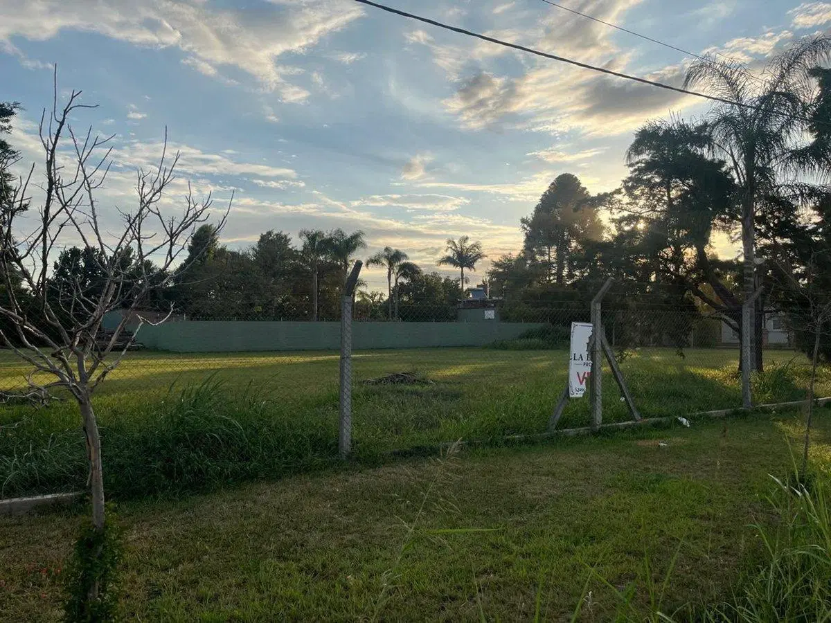 VENTA LOTE GRAN DIMENSION EN ZONA ESTE 4