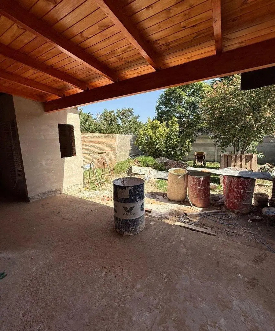 VENTA CASA LLAVE EN MANO 2 DORMIT BARRIO UNIDOS 5