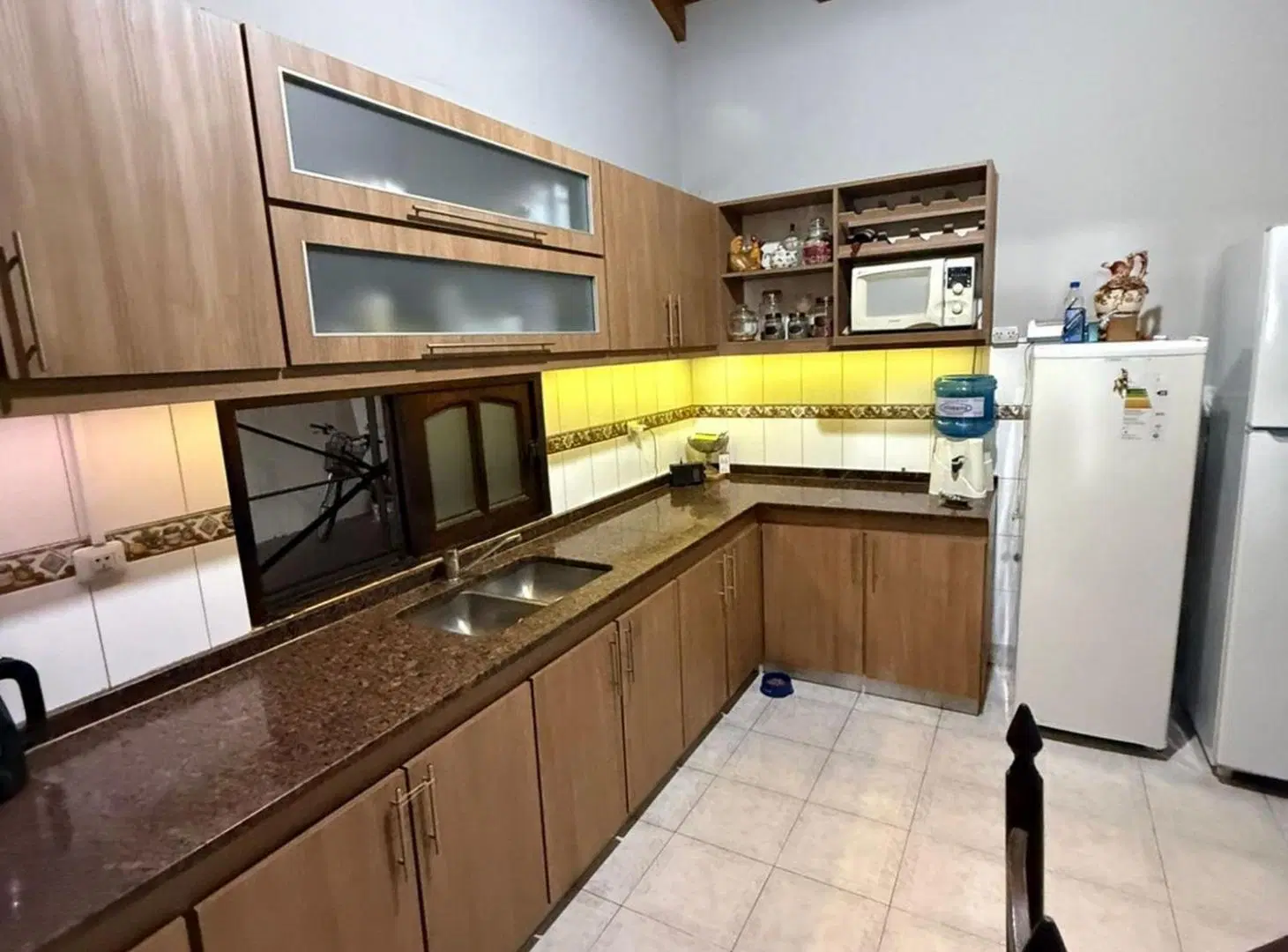VENTA CASA BARRIO ESTE 5