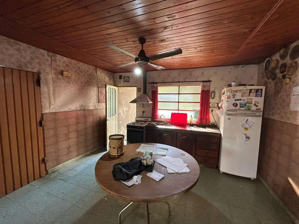 VENTA DE CASA EN BARRIO OESTE 2