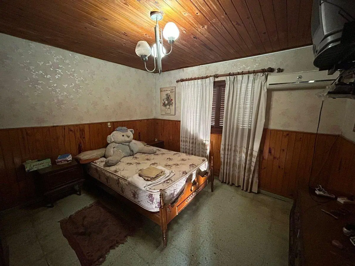 VENTA DE CASA EN BARRIO OESTE 2