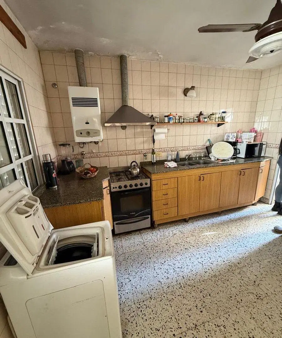 VENTA CASA DOS DORMITORIOS ZONA CENTRO 2
