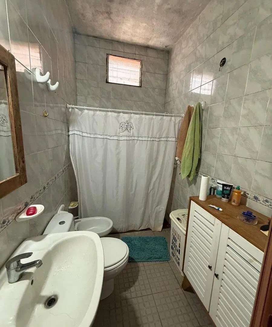 VENTA CASA DOS DORMITORIOS ZONA CENTRO 4