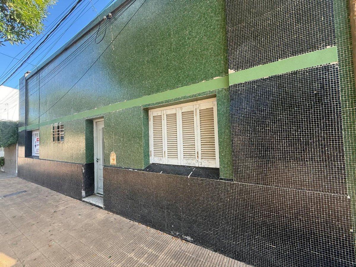 VENTA CASA 3 DORMITORIOS EN MACROCENTRO