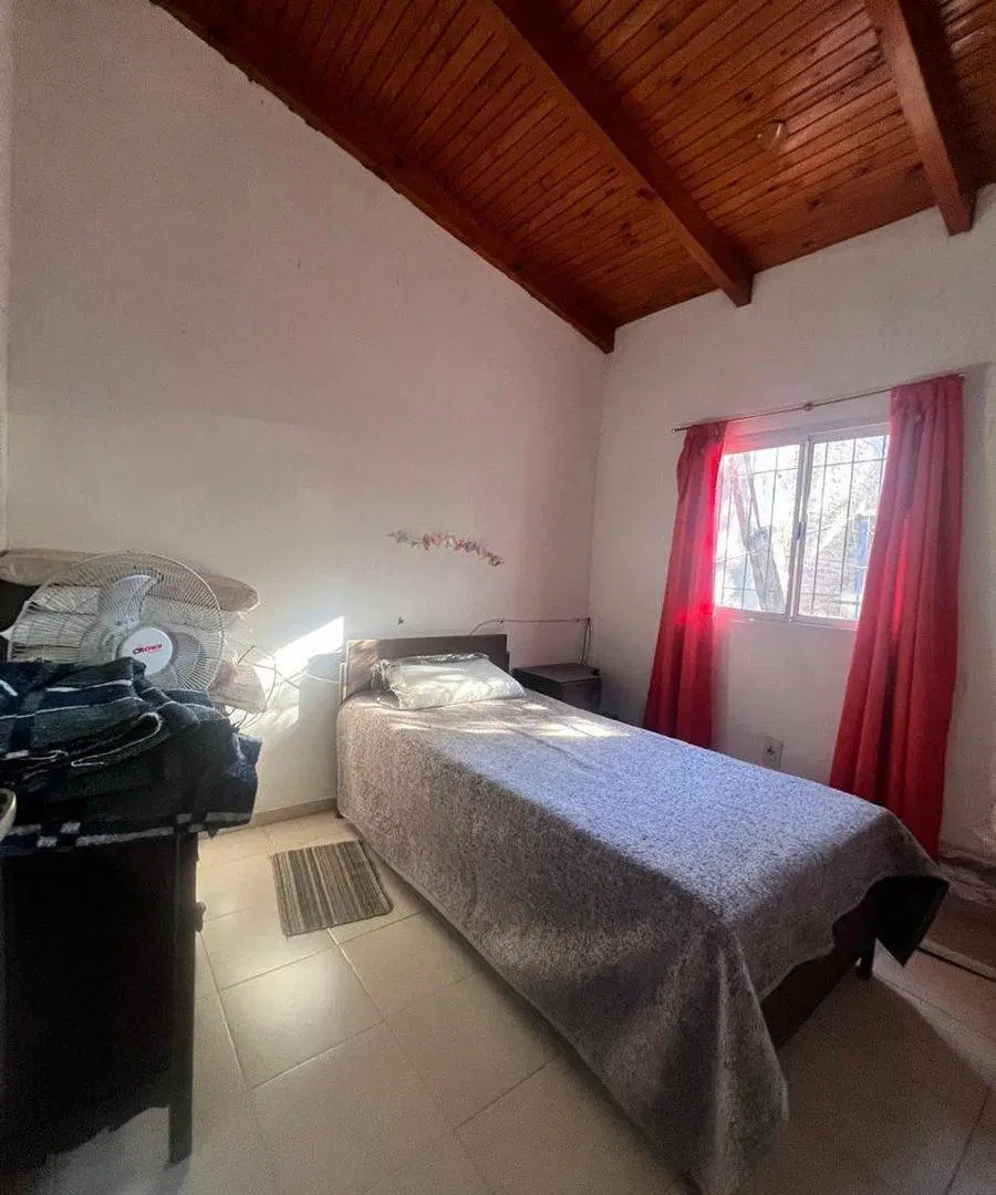 VENTA CASA a una cuadra del rio, Cayasta.- 3