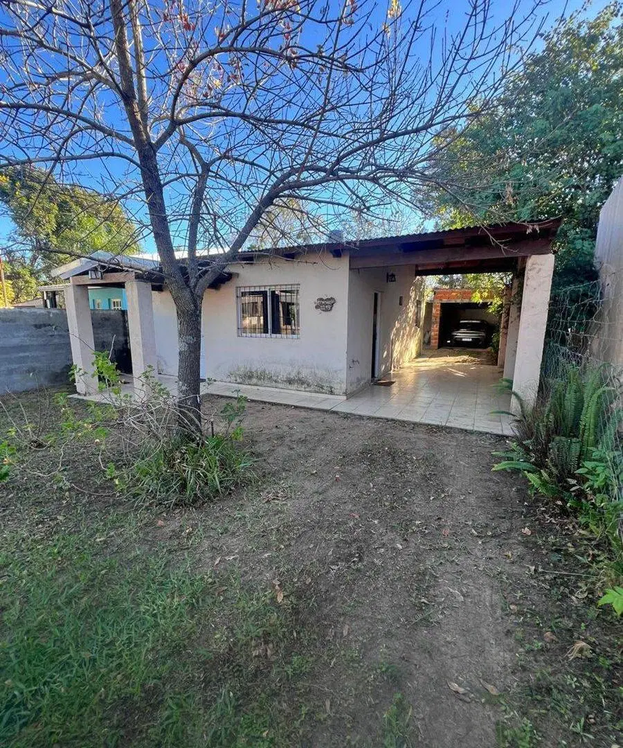 VENTA CASA a una cuadra del rio, Cayasta.- 5