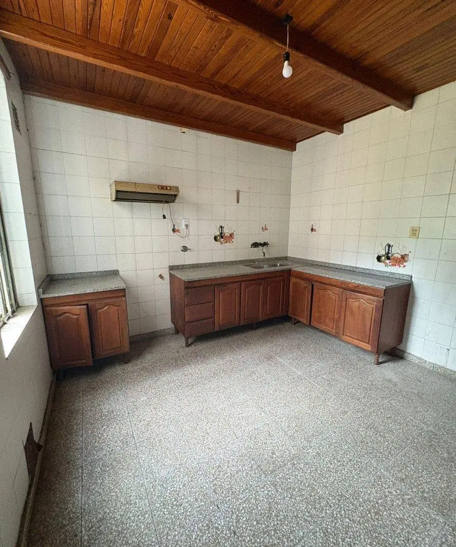 VENTA DE CASONA CENTRICA EN ESPERANZA 2