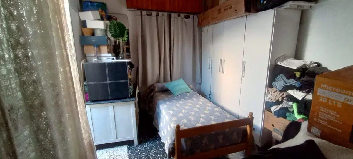 VENTA CASA BARRIO PARQUE/CENTRO SOBRE AVENIDA.- 2