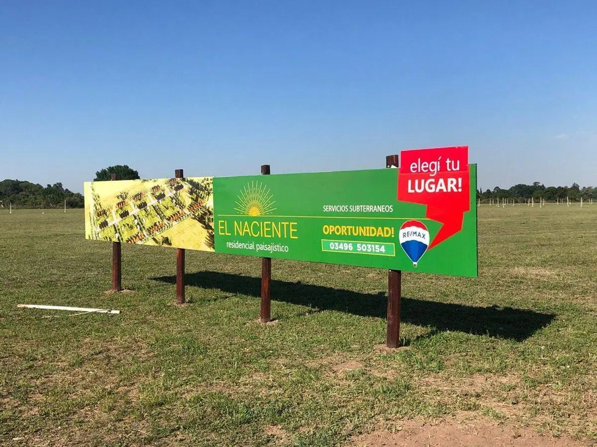 Venta Terreno amplio en Av. Argentina y Polter 2