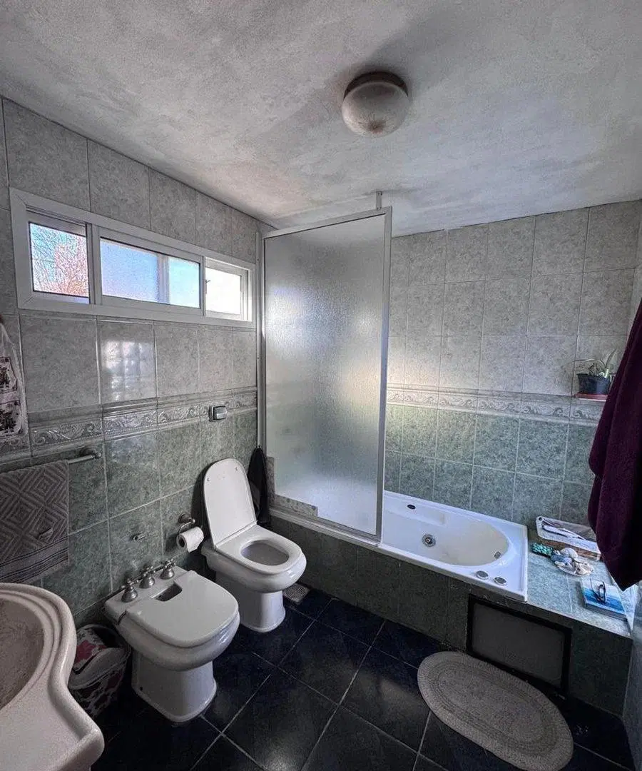 VENTA CASA CON GALPONES - ZONA CENTRO HUMBOLDT 4