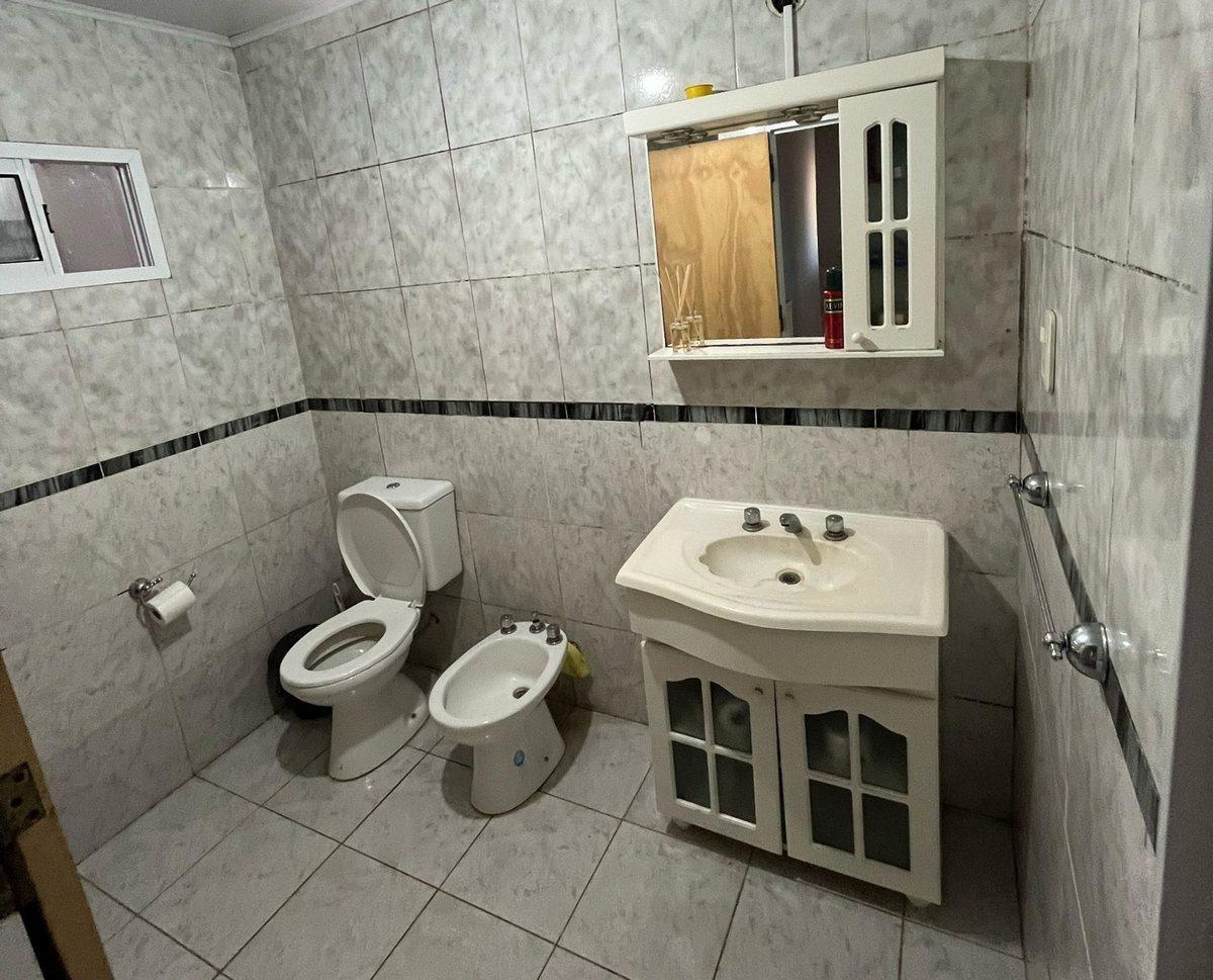 Foto de VENTA DE CASA CON AMPLIO TERRENO EN PILAR, imagen 4