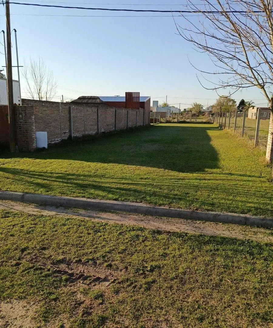 VENTA TERRENO EN LA LOCALIDAD DE CAVOUR 4