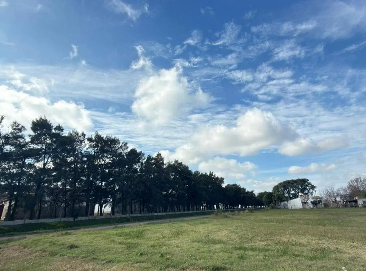 VENTA DE LOTE SOBRE ESQUINA - PILAR 3