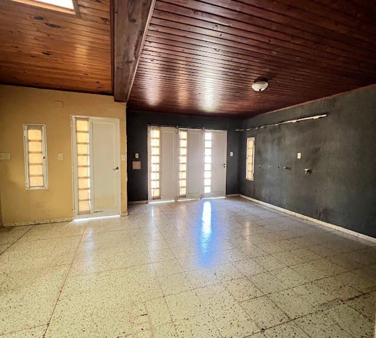 Foto de EN VENTA CASA BARRIO SUR - CON QUINCHO Y PILETA, imagen 2