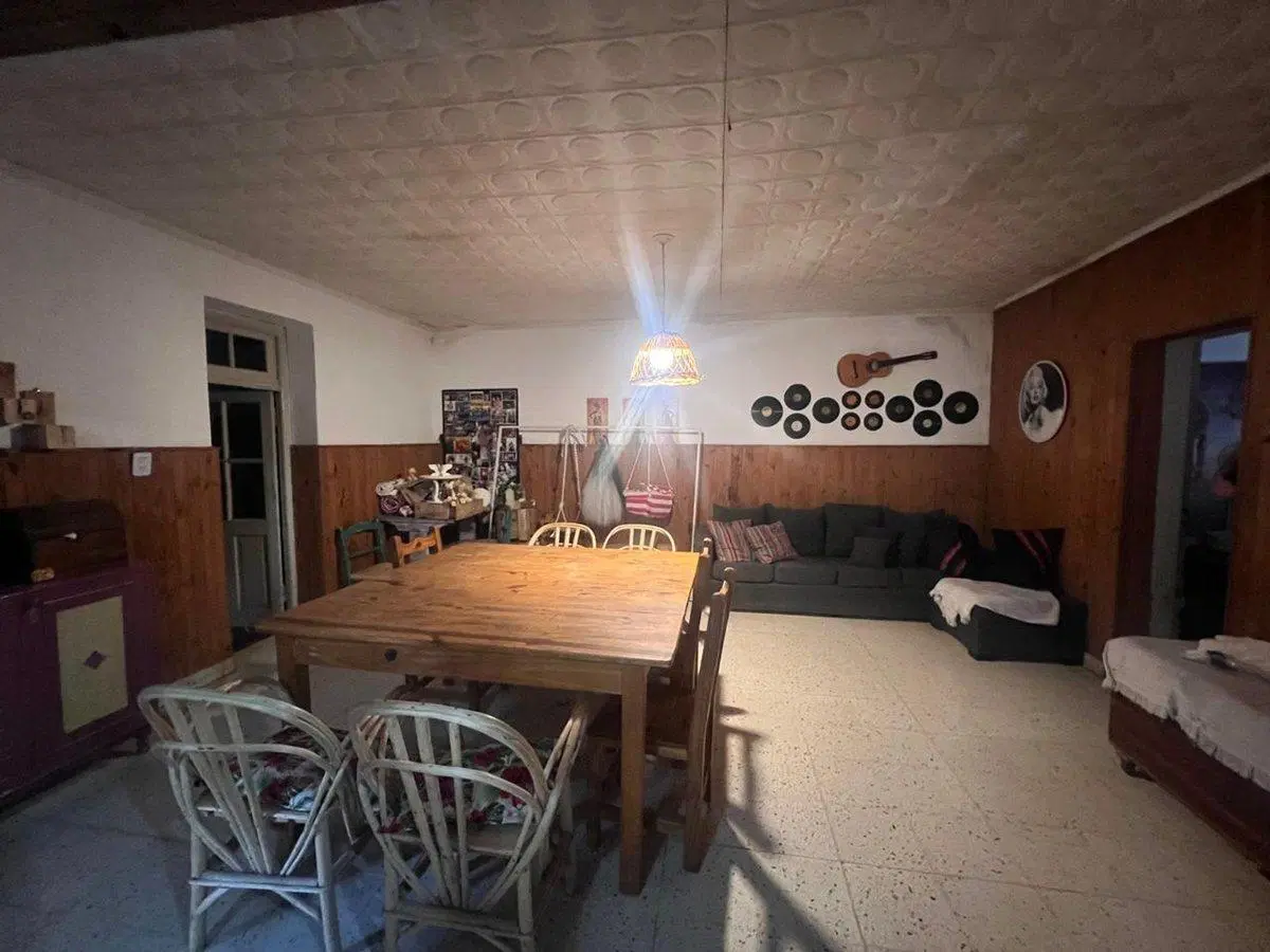VENTA DE CASA Y LOCAL SOBRE RUTA NELSON 5