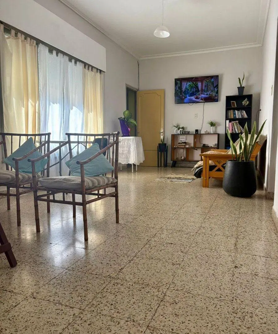 VENTA CASA 3 dormitorios - Zona Centro.- 4