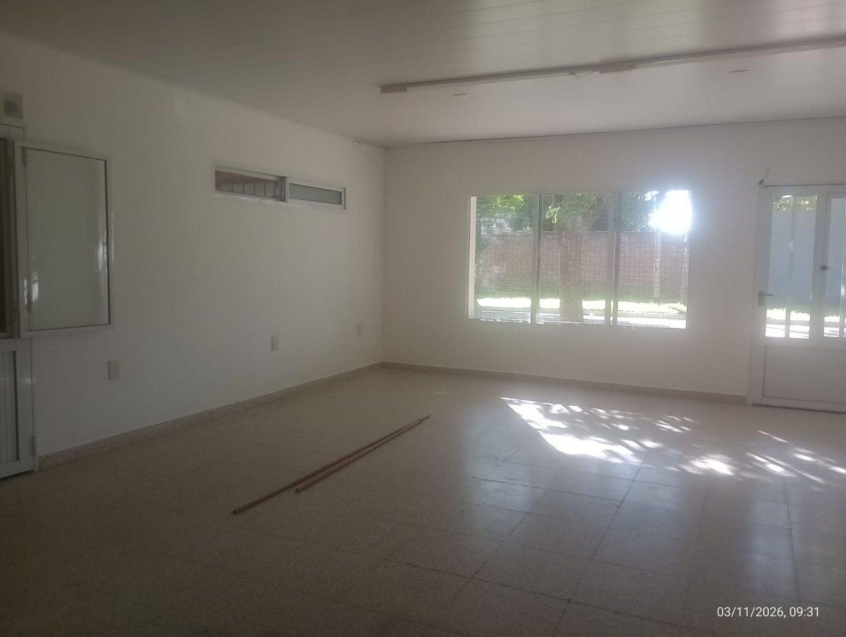 ALQUILER LOCAL COMERCIAL BARRIO NORTE