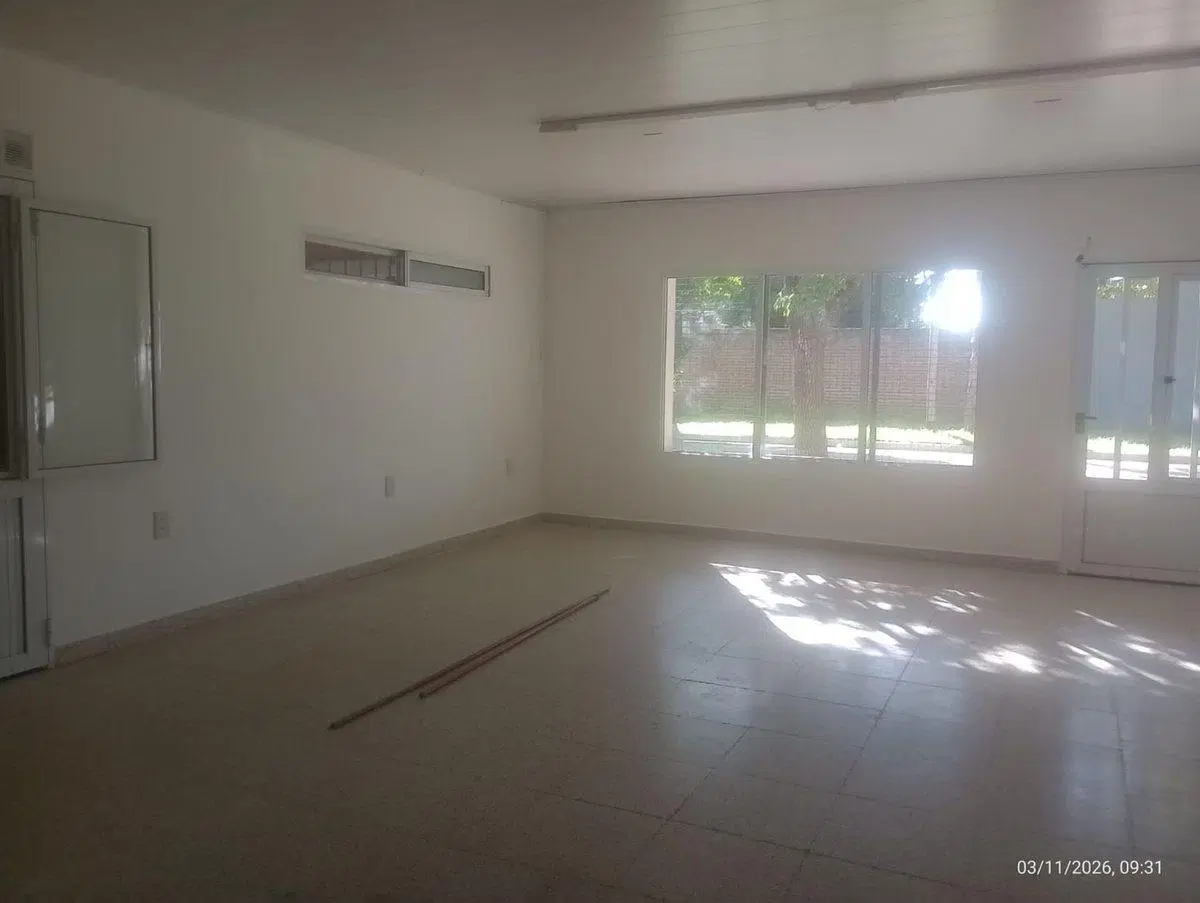 ALQUILER LOCAL COMERCIAL BARRIO NORTE 4