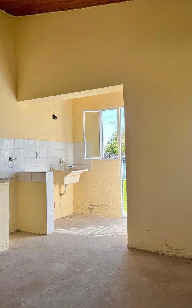 VENTA CASA un dormitorio - San Carlos Norte.- 5