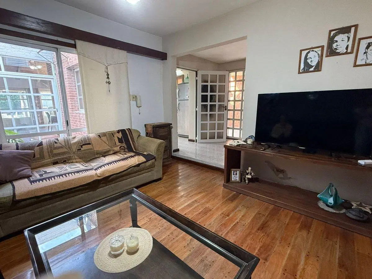 VENTA CASA 3 DORM SOBRE AV. COLONIZADORES 4