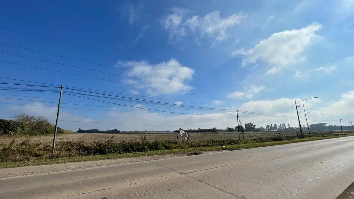 VENTA CAMPO RUTA 2 C/ PROYECTO APROBADO LOTEO INDU 2