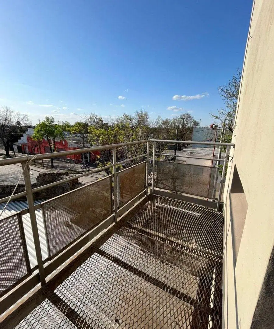 VENTA DE DEPARTAMENTO CON DOBLE BALCON 1 DORMITORI 4