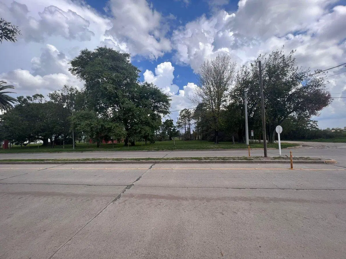 VENTA TERRENO RESIDENCIAL SOLARES DEL ESTE 2