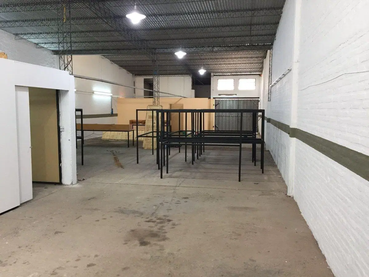 VENTA GALPON ZONA ESTE 5
