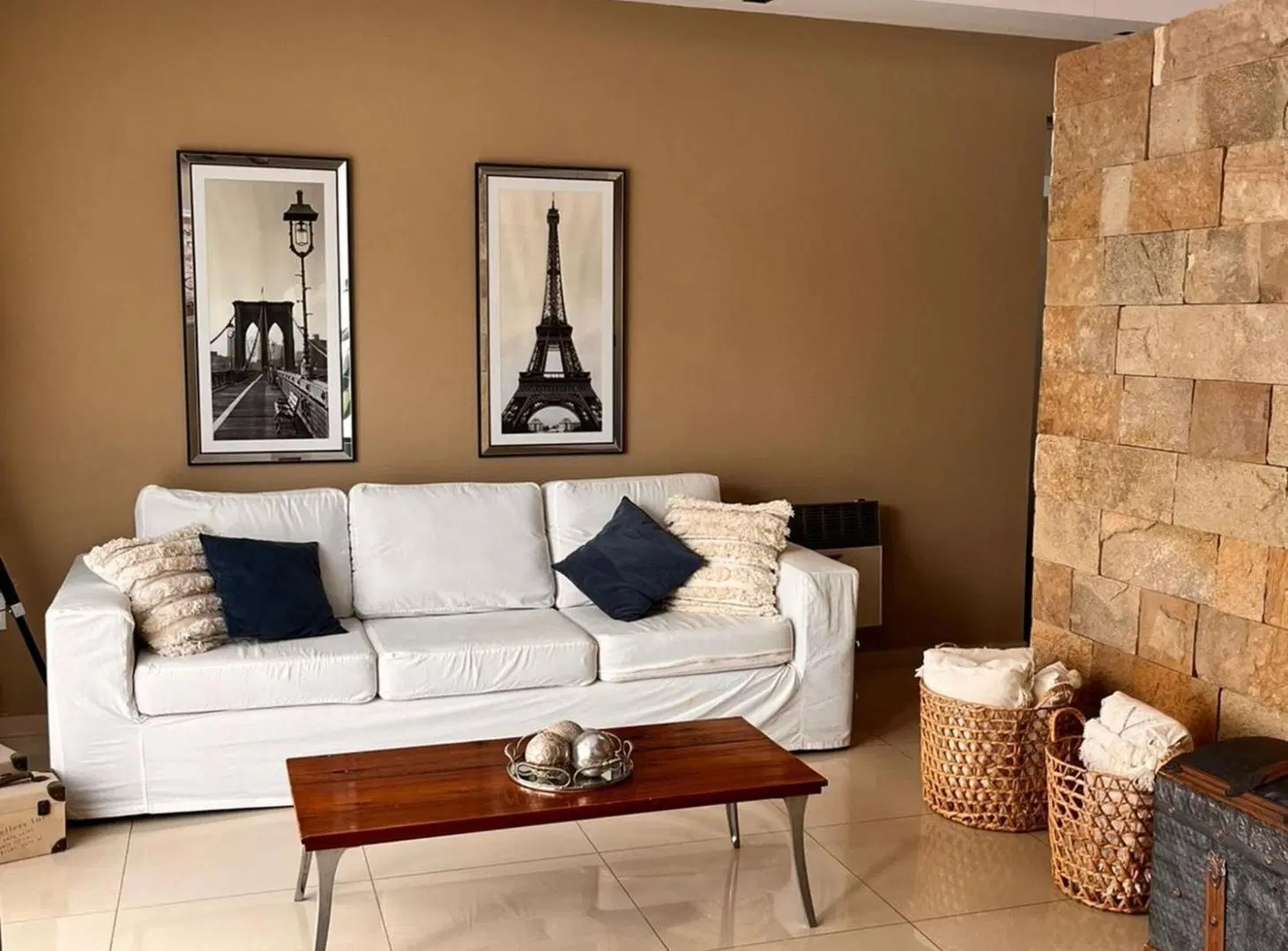 VENTA CASA DE CATEGORIA ZONA PARQUE 5