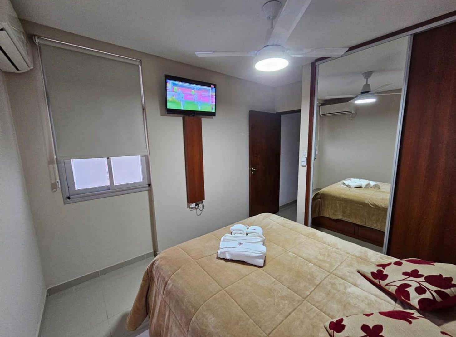 Foto de VENTA DEPARTAMENTO CENTRICO - FRENTE, imagen 4